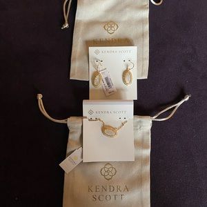 Kendra Scott Pearl Elisa necklace and drop earrings set